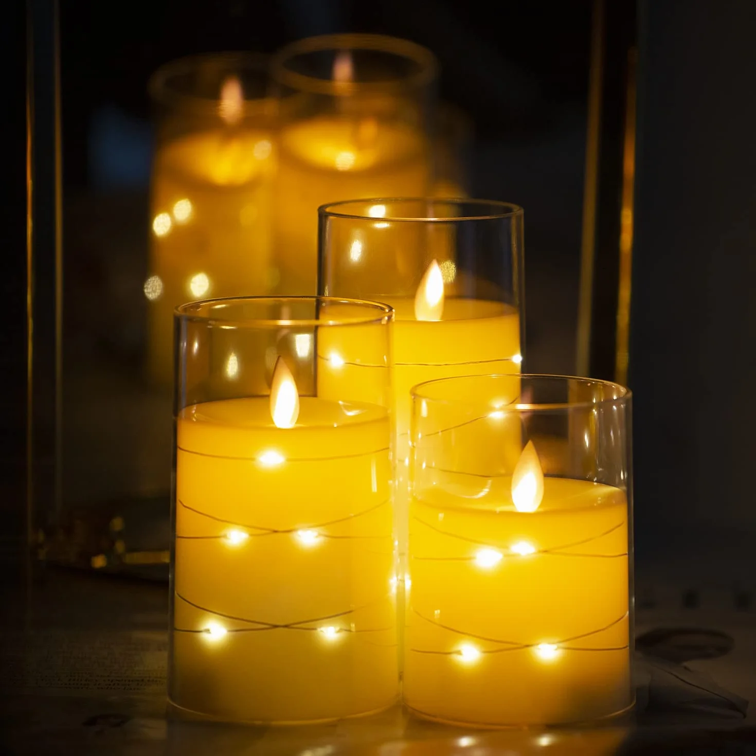 Candele LED con Glass Effect, Fiamma Oscillante, Candela a Batteria Senza Fiamma con Timer e Telecomando, Candele Elettriche, Set di 3, Diametro 7.6 cm, Altezza 10.2 12.7 15.3 cm