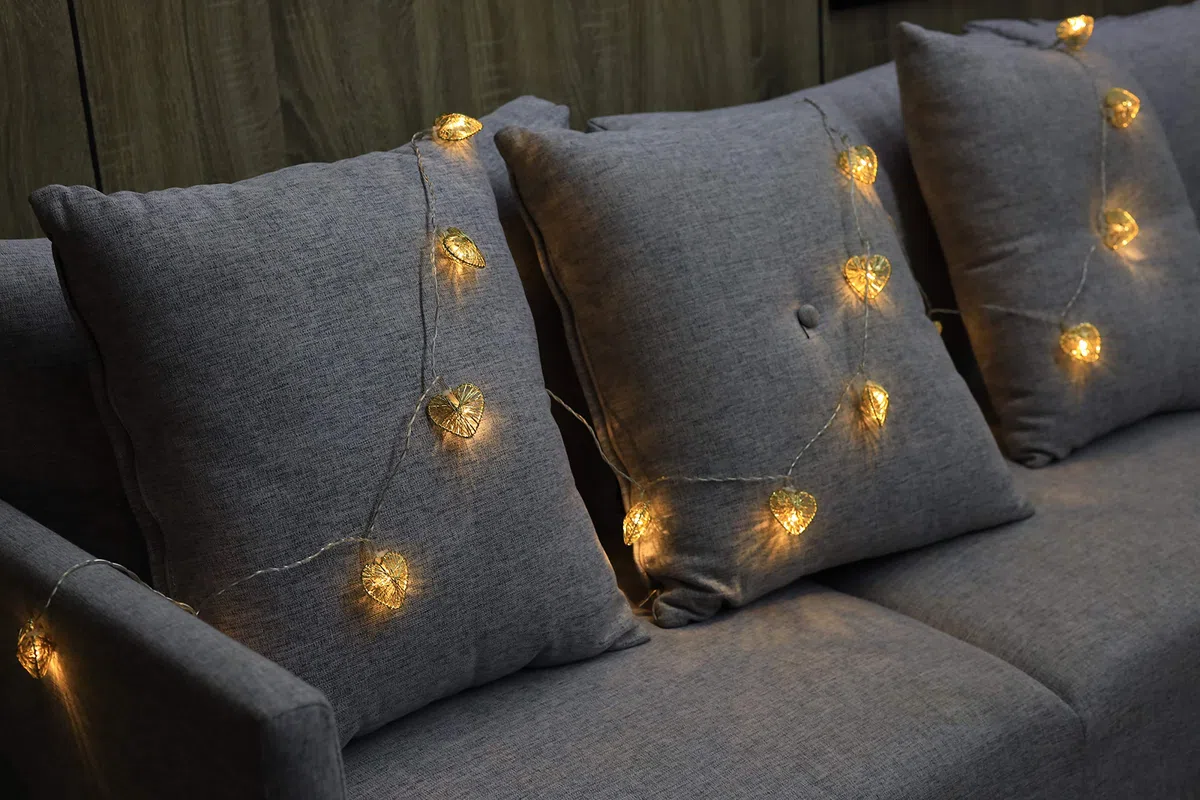 Cobus CozyHome Lucine led decorative Cuore - 5 metri & 20 LED in bianco caldo I Con spina I Per interni I Filo led decorative Fairy lights Lucette decorazioni Luci natale interno