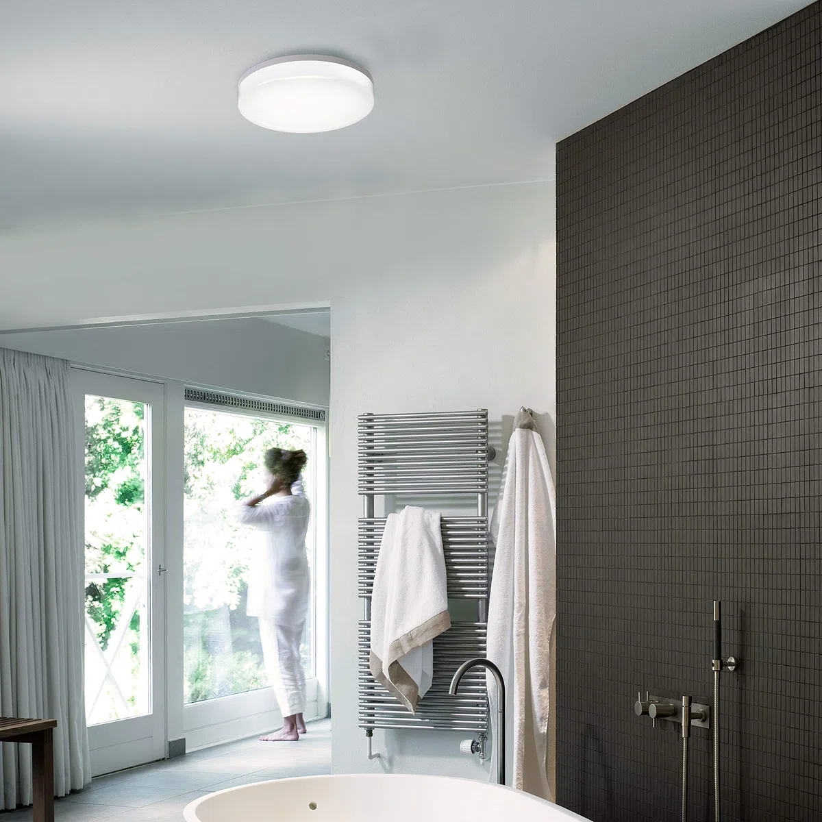 B.K.Licht Plafoniera LED, lampadario bagno a luce bianca naturale 4000K, 13W, 1600 Lm, lampada da soffitto resistente agli schizzi d'acqua IP54, plafoniera diametro 22cm, plastica, 230V
