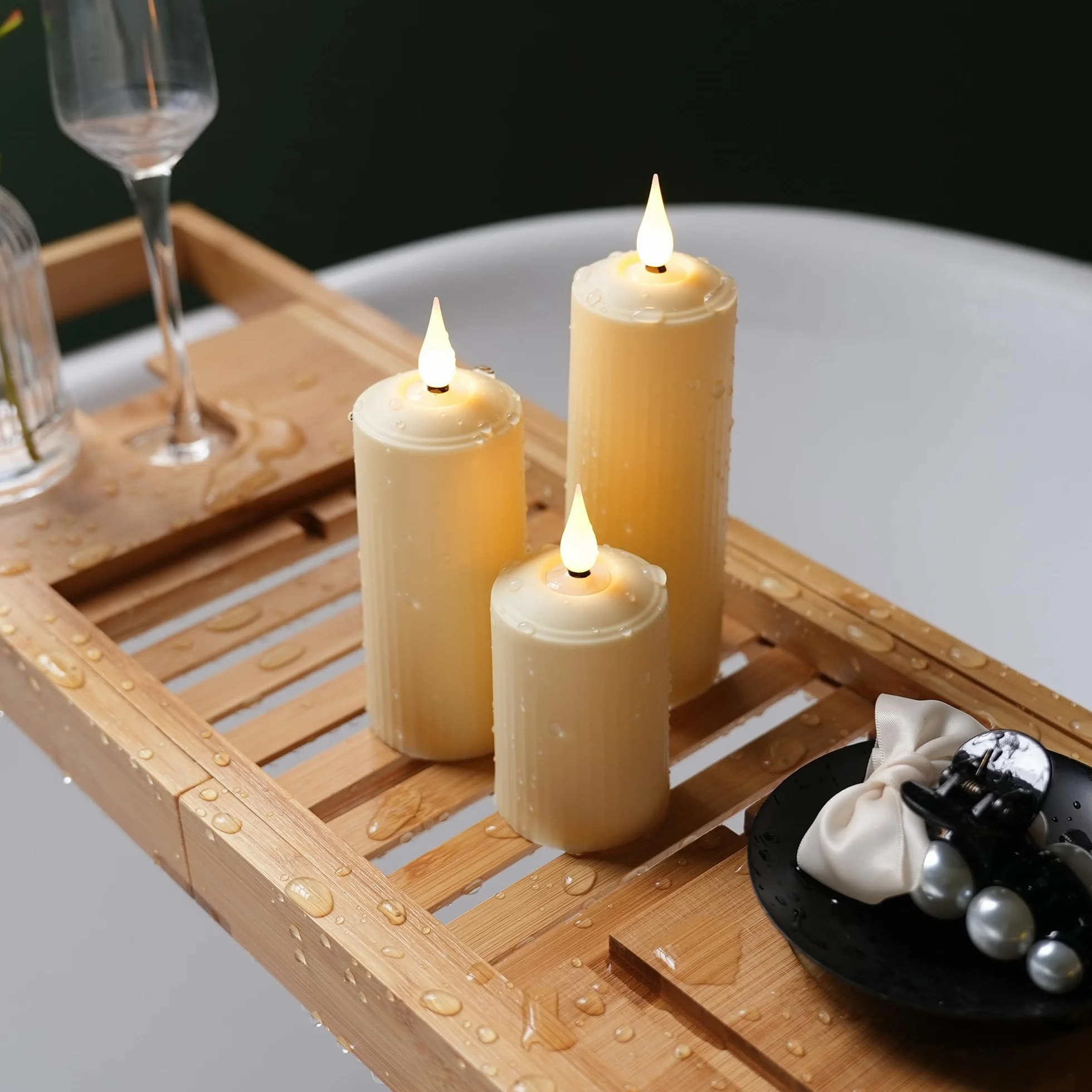 yunsheng Candele LED ricaricabili con telecomando a 10 pulsanti, candele impermeabili da esterno senza fiamma con timer 6/8H, set di 6 candele romane (5,1x10,5/14/16,5 cm), avorio, tipo-C