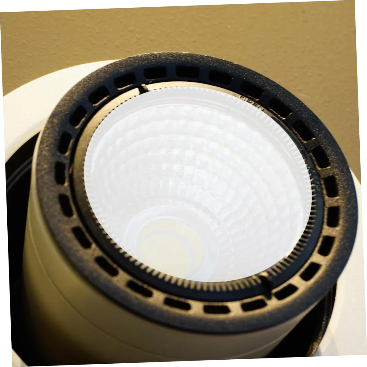 Uonlytech 6Pcs Paralume Diffusore Piastra Diffusori LED Da Incasso Luce Copre Diffusore Di Luce Di Soffitto Copre Lampada Ombra Ombra Da Incasso Faretto