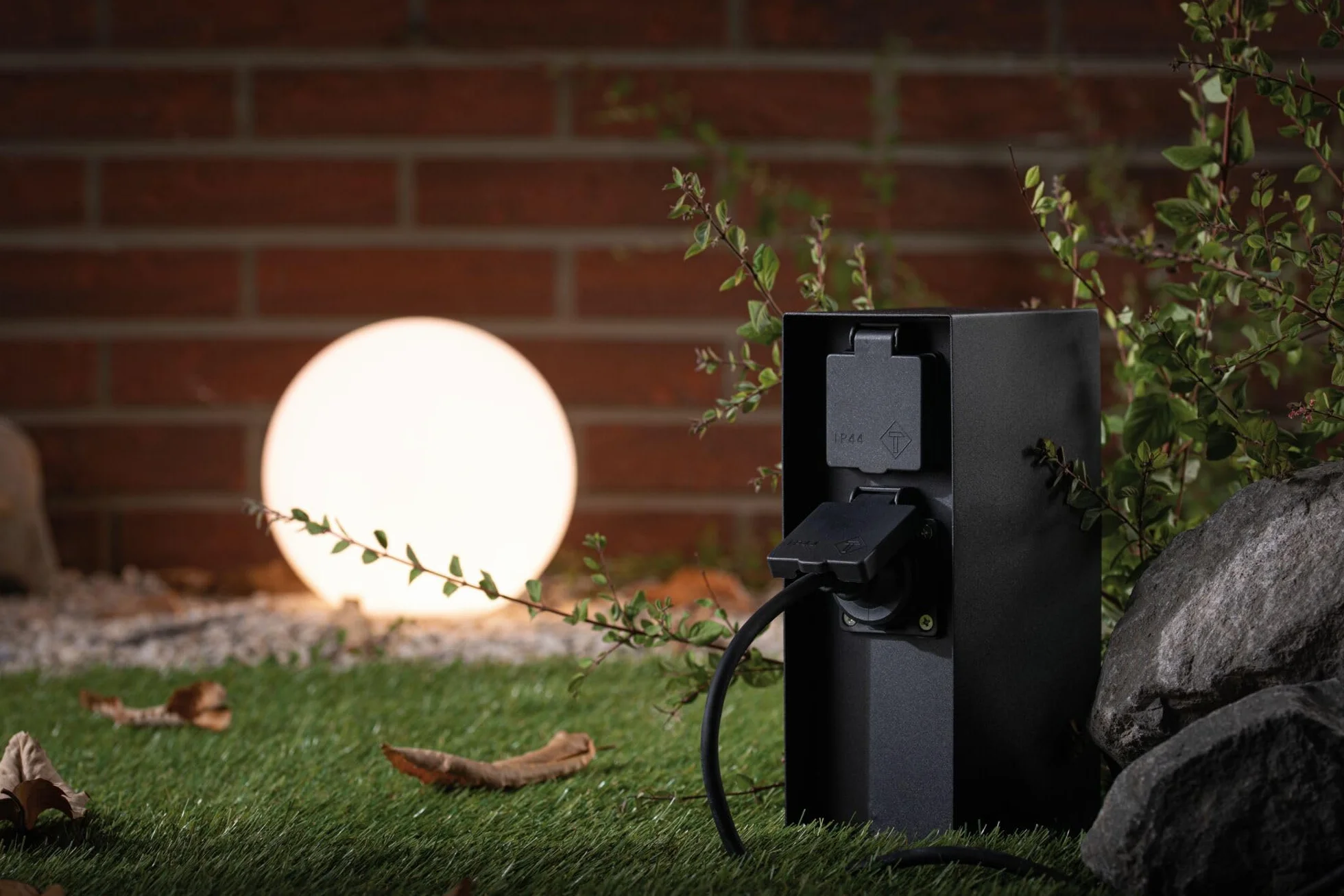Paulmann 94313 Colonna con prese elettriche Outdoor RIO 4 prese max. 3650 Watt illuminazione per esterni antracite illuminazione da giardino acciaio inox comando