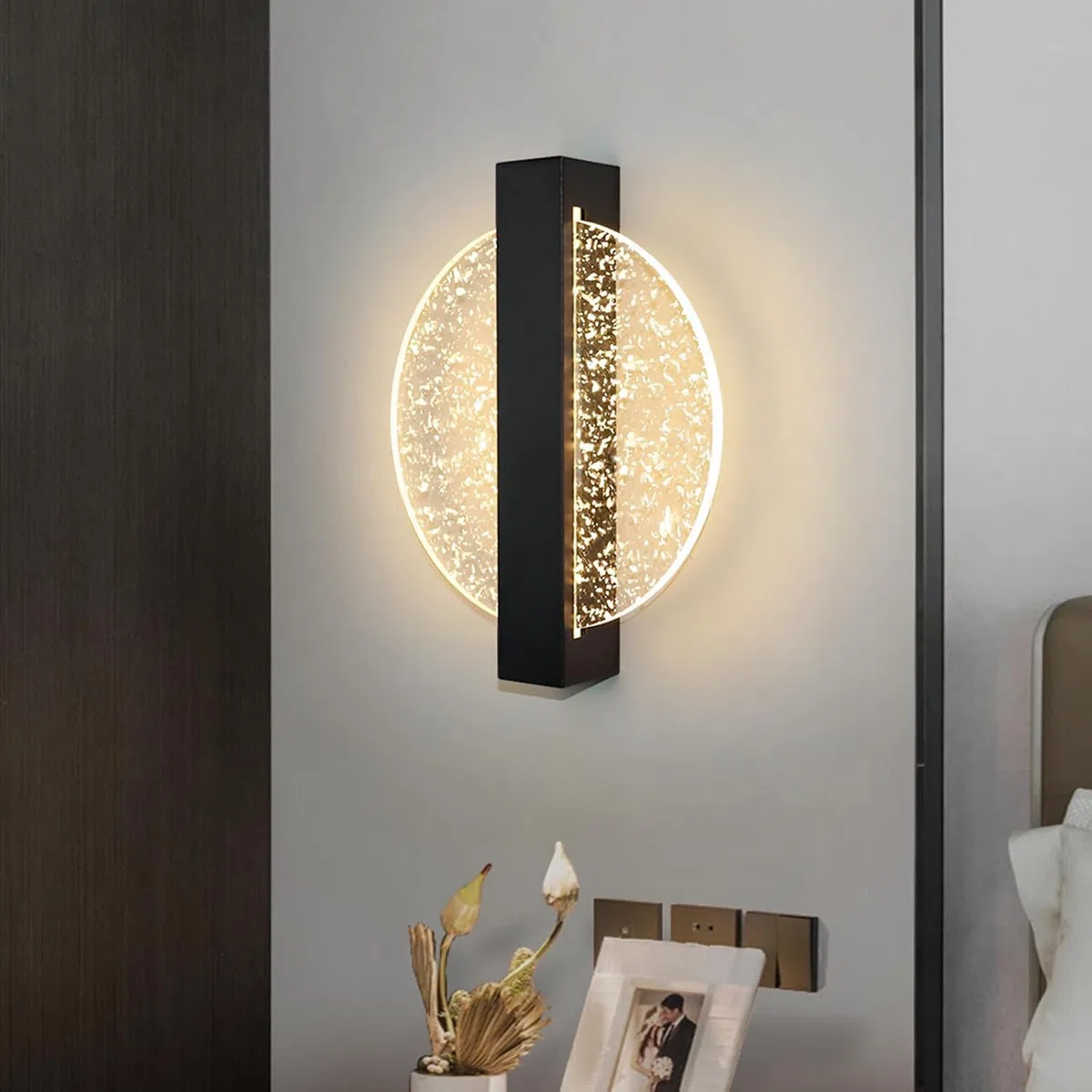 Comely Applique da Parete Interno LED, Nero 12W 1500LM Design Creativo Rotondato Lampada da Parete Moderno, Lampada Muro LED Interno per Camera da Letto Soggiorno Corridoio Scale,Bianco Caldo 3000K