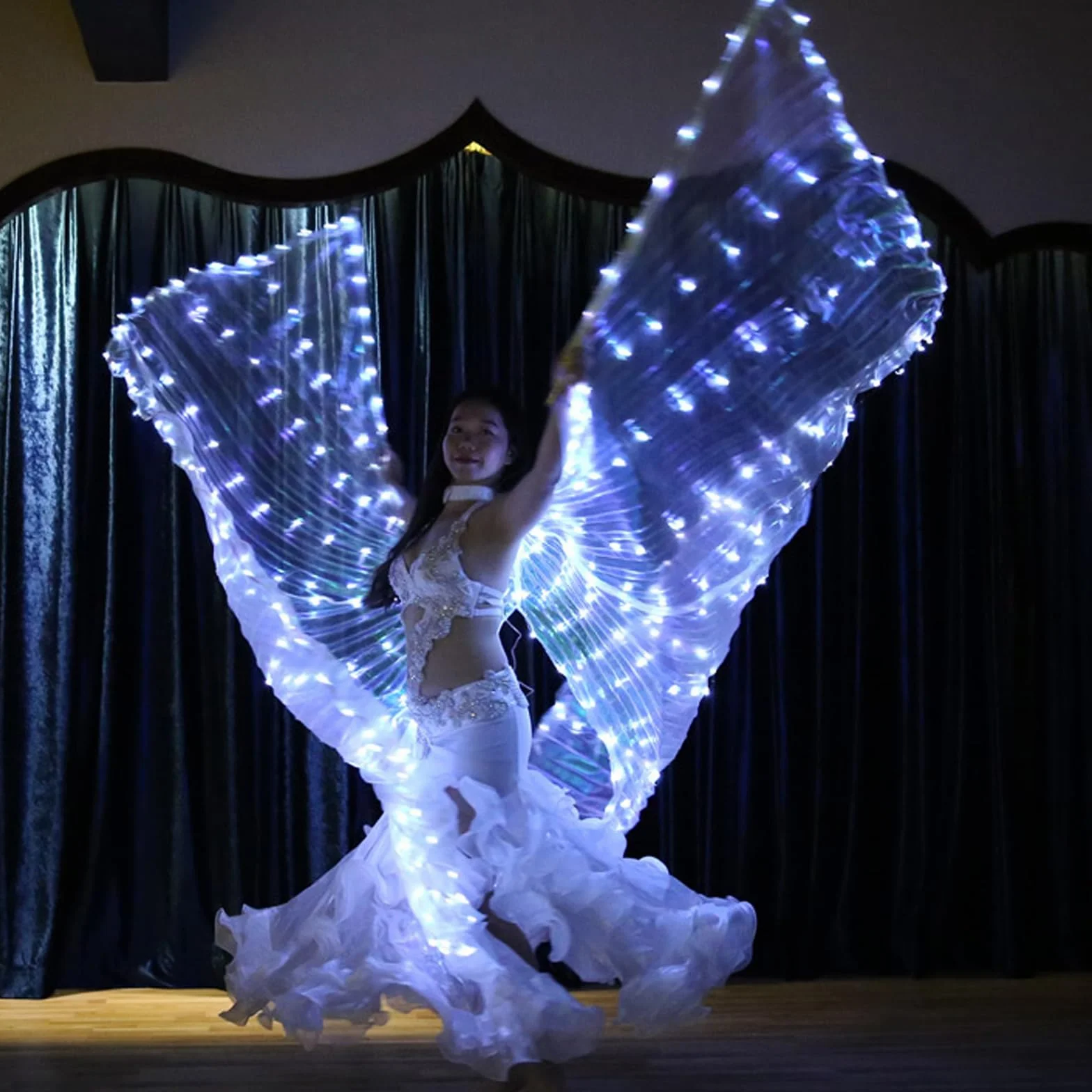 Ali da danza a LED con asta telescopica 360, design con chiusura, funzionamento a batteria, con ali di farfalla illuminate a LED, con cavo di prolunga (adulto, luce bianca)