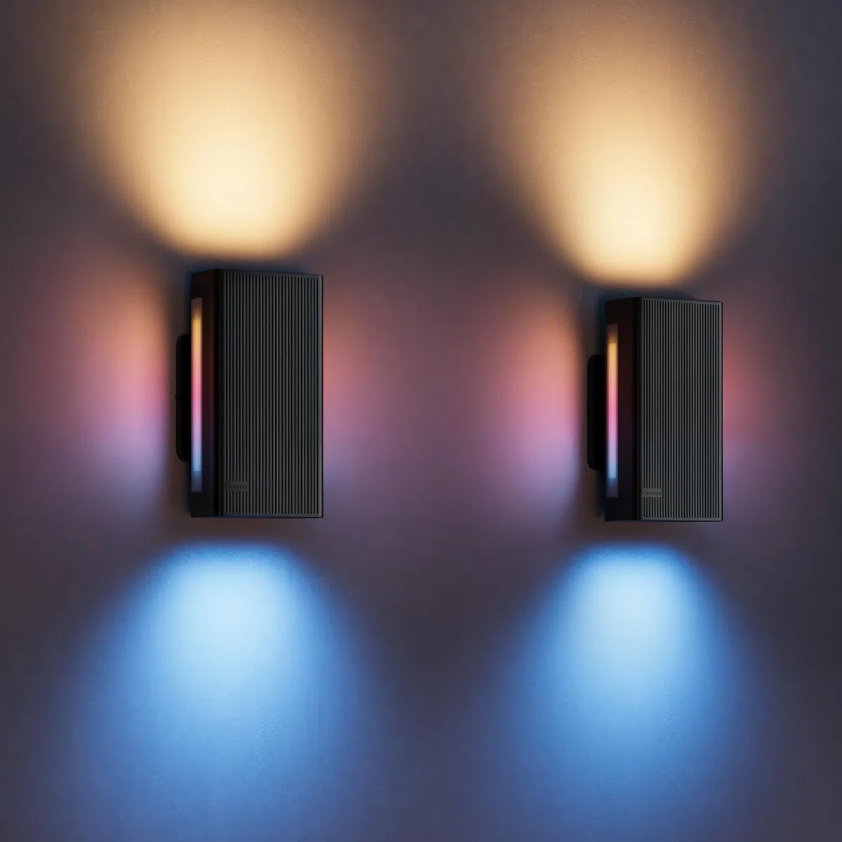 Govee Applique da Parete Esterno UpDown, 1400lm RGBICWW, IP66, 2 Pezzi | 2700K–6500K Luci Intelligenti per Portico da Esterno, 64 Scena, DIY, Matter/Alexa/Google, Veranda, Balcone, Terrazza