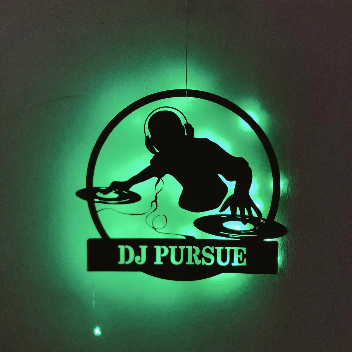 Nome Personalizzato Dj Player Insegna in Metallo Con Luci a LED, Targa Con Nome Dj Personalizzata, Decorazione Da Appendere a Parete per Dj, Luce per Segnaletica a LED per Dj