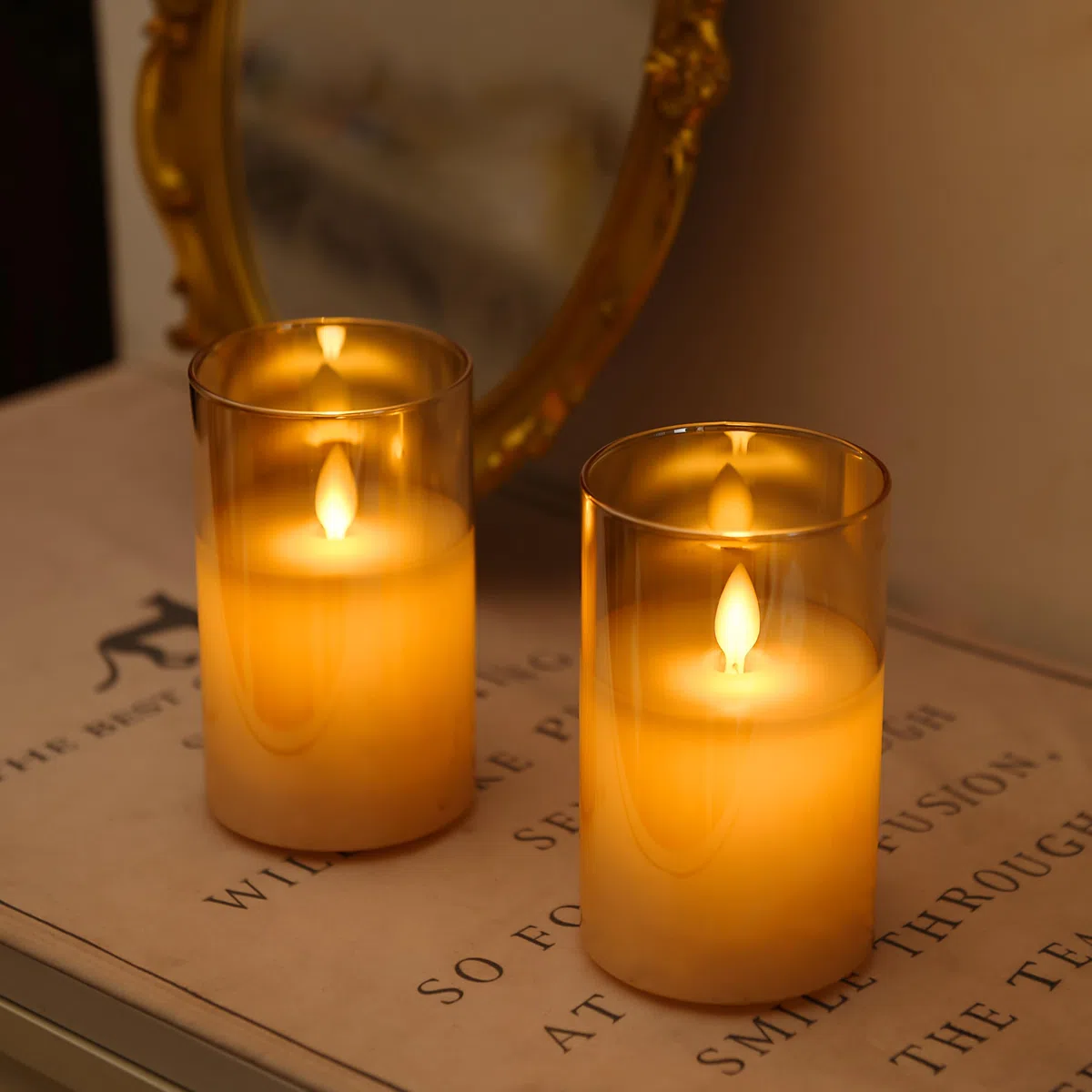 Lonkenn 2 pezzi Candele LED Ricaricabili, Fiamma Tremolante Candela LED con Marrone Vetro, Ricaricabili Candela con Telecomando e Timer per Natale Feste Decorazione Casa Matrimonio -12.5cm