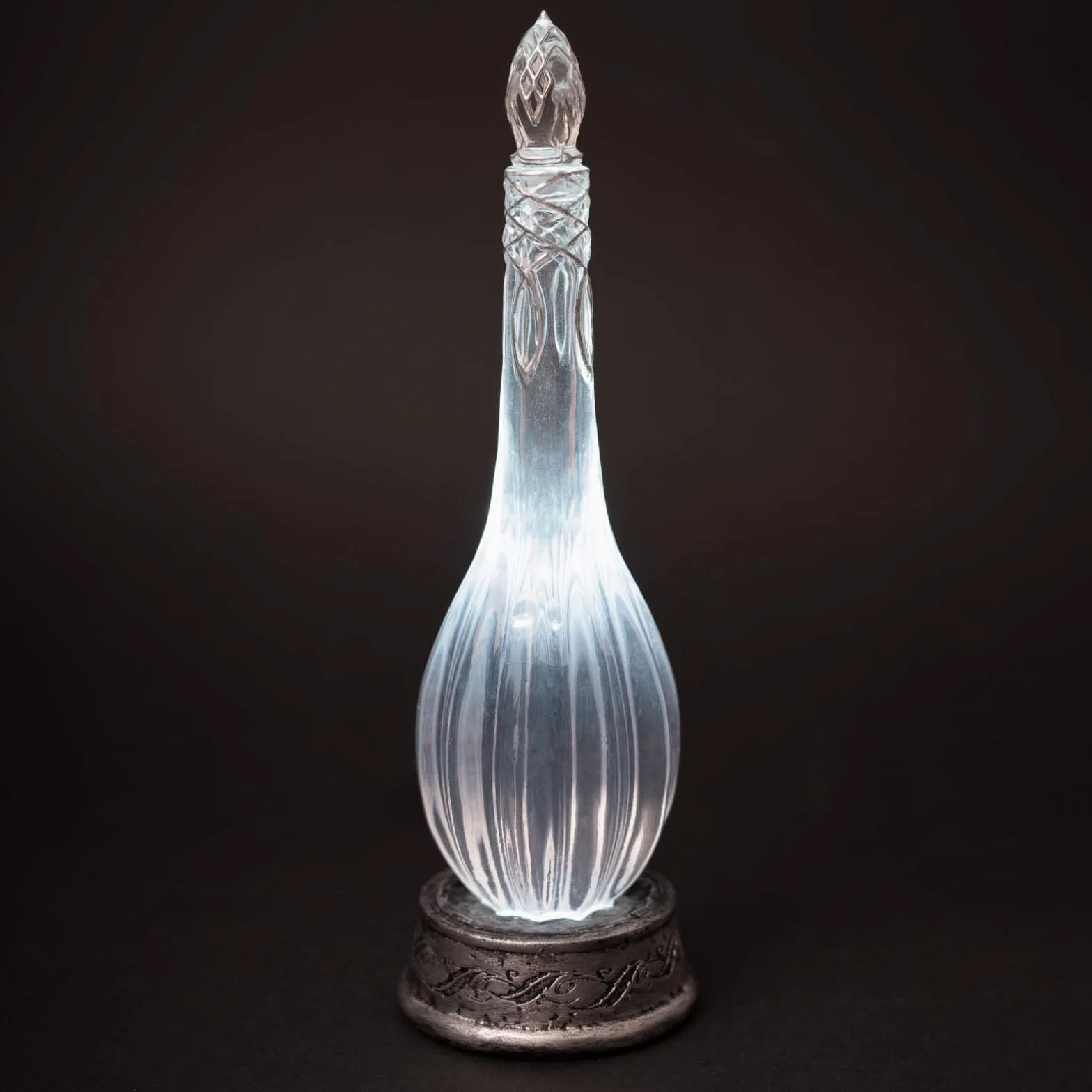 Grupo Erik Lampada Signore degli Anelli - Lampada da Scrivania e Comodino con Luce LED Fiala di Galadriel, Luce Notturna Lord of the Rings Ufficiale | Cavo USB (5,6 x 17,4 x 5,6 cm)