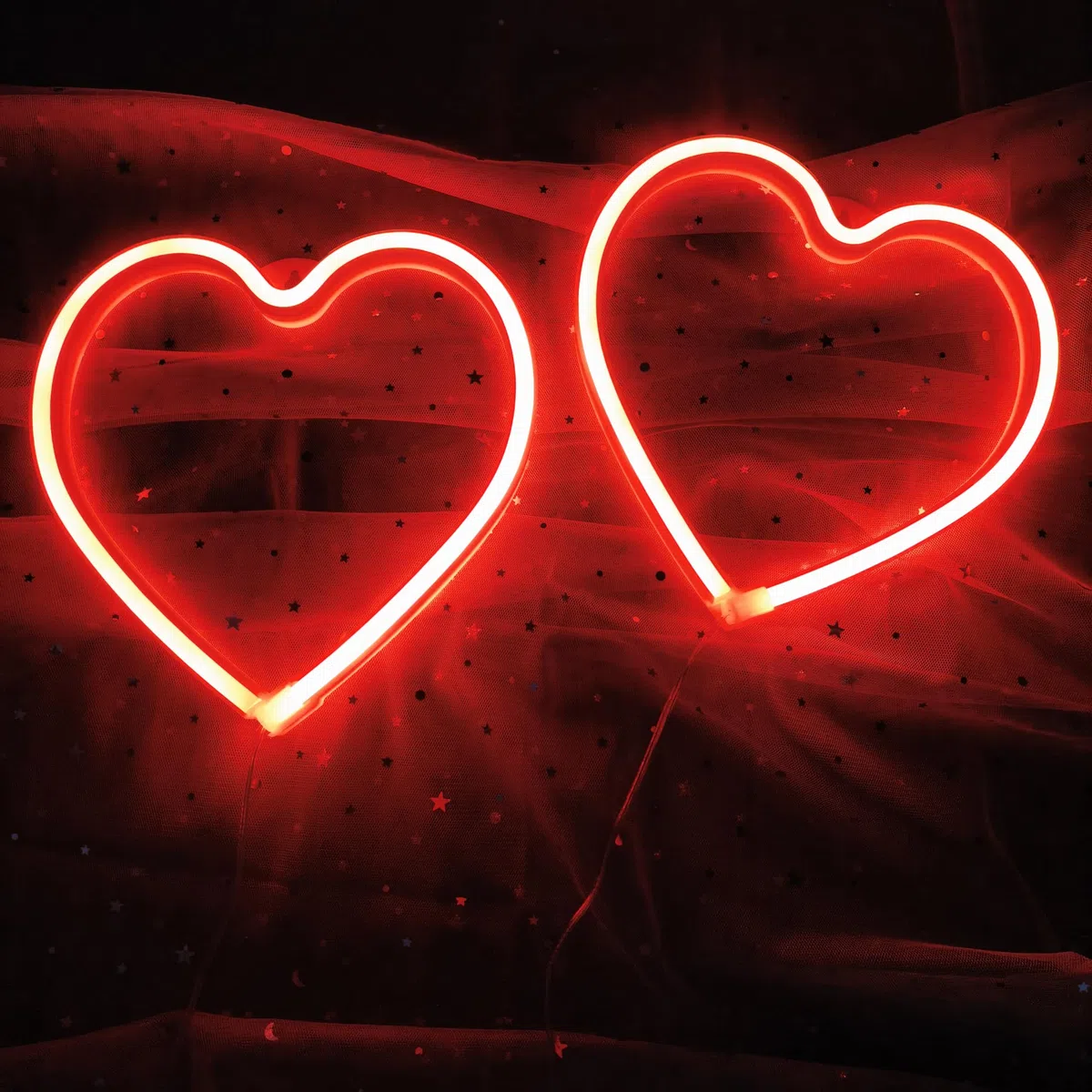 Segno del Heart Led 2 pezzi,Lampada al neon a forma di cuore d'amore di San Valentino alimentata a batteria per Matrimonio Decorazione della parete della stanza delle donne della ragazza(Rossa)