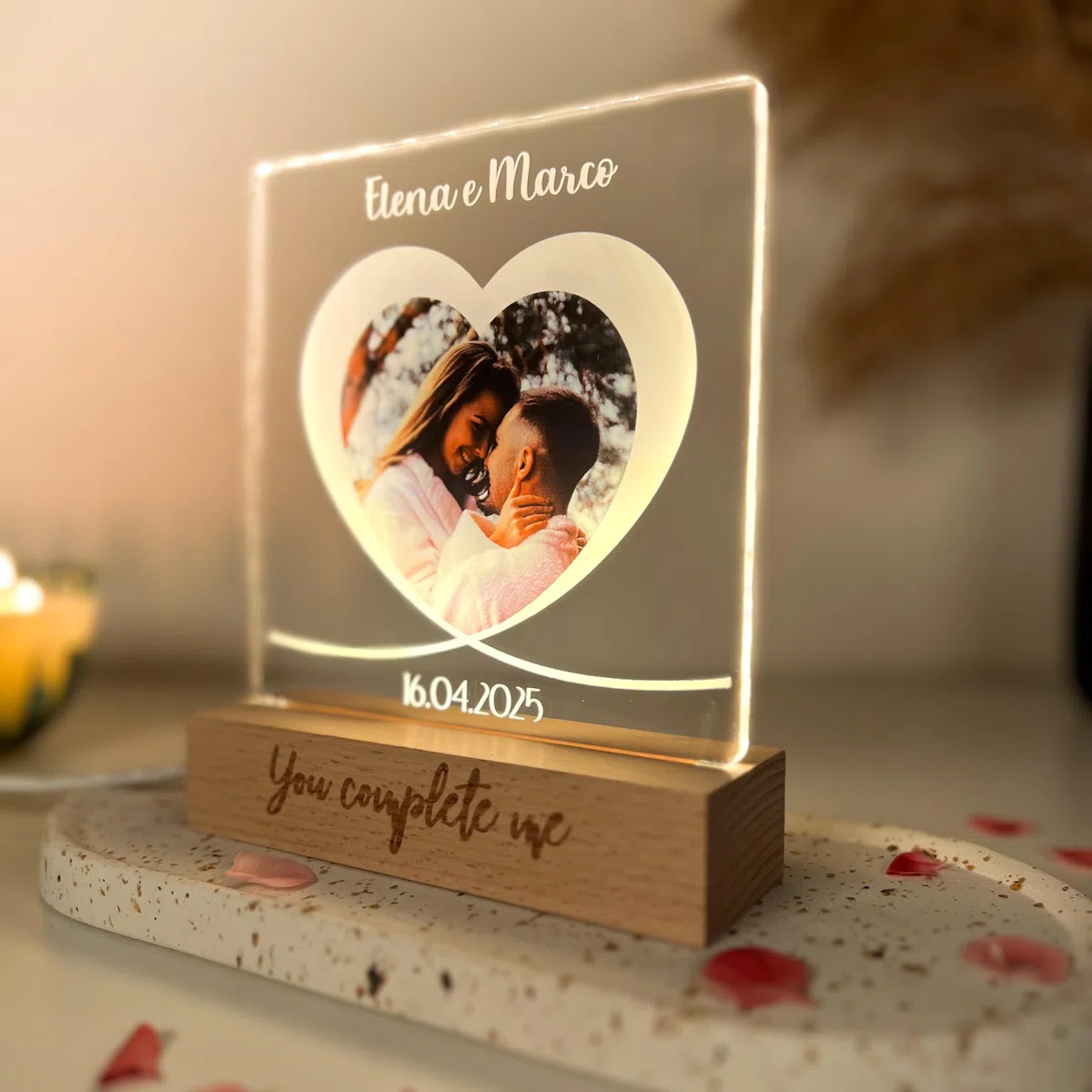 Pixel Artigiani Digitali Lampada a Forma di Cuore con Foto Personalizzata – Idea Regalo per Coppia, Fidanzati, Anniversario, San Valentino – Luce - festa del papà – idea regalo Natale - Made in Italy