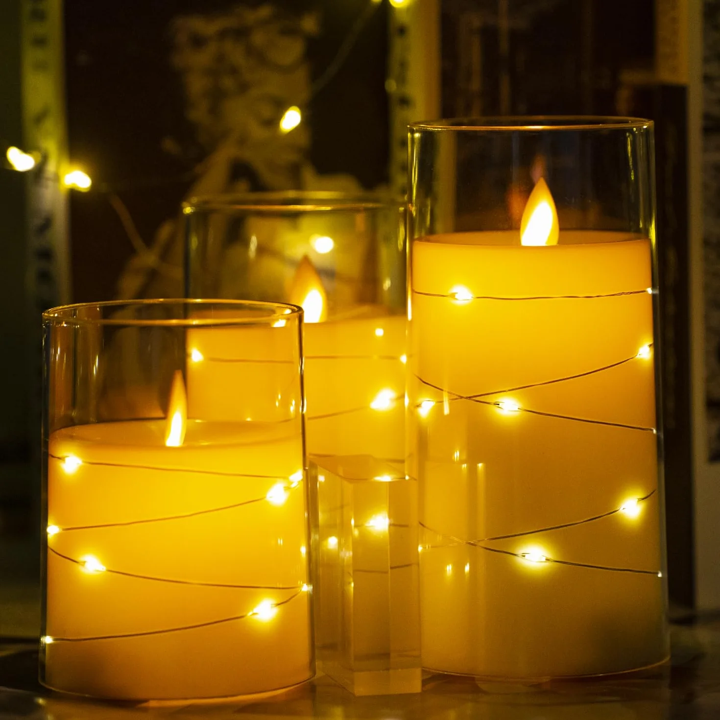 Candele LED con Glass Effect, Fiamma Oscillante, Candela a Batteria Senza Fiamma con Timer e Telecomando, Candele Elettriche, Set di 3, Diametro 7.6 cm, Altezza 10.2 12.7 15.3 cm