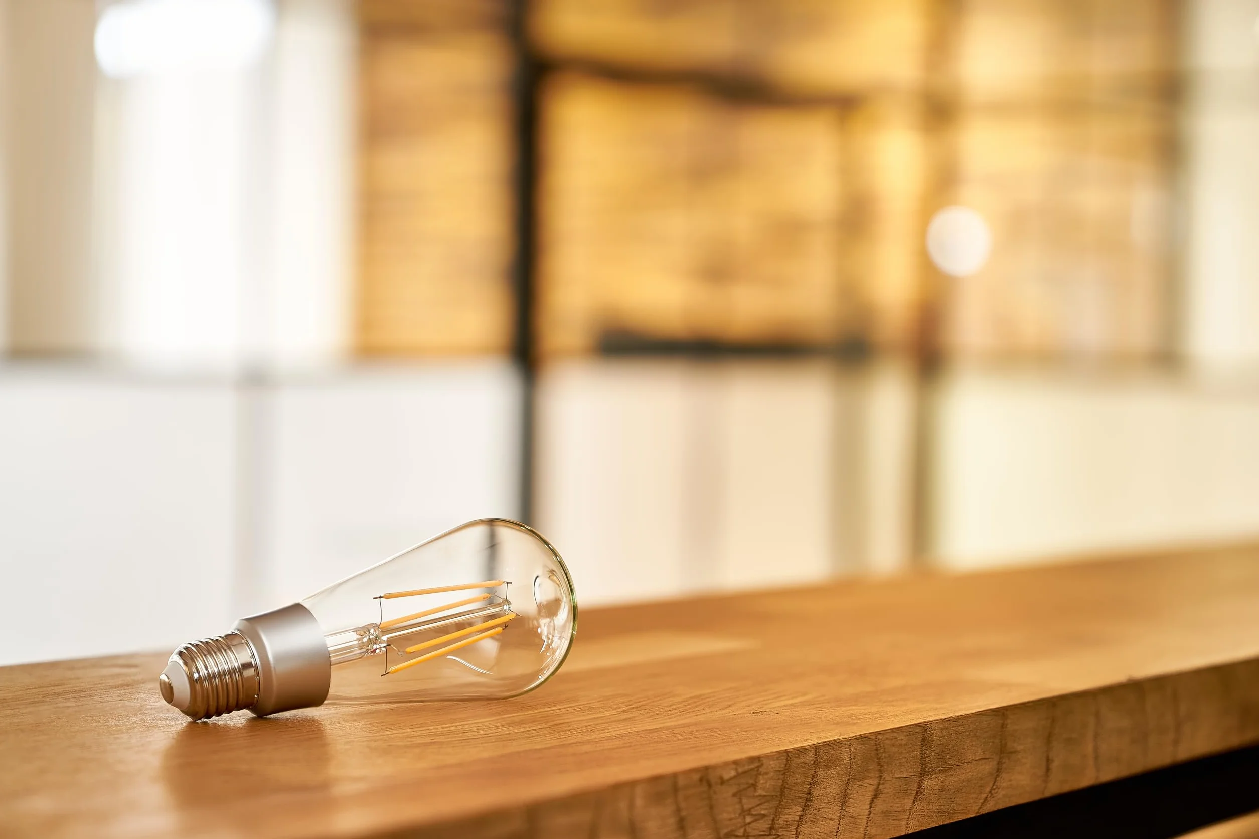 Shelly Vintage ST64 Lampadina LED Smart Wi-fi a Controllo Vocale, Compatibile con Alexa e Google Home, Dimmerabile, 750lmn di intensità Luminosa, Attacco E27