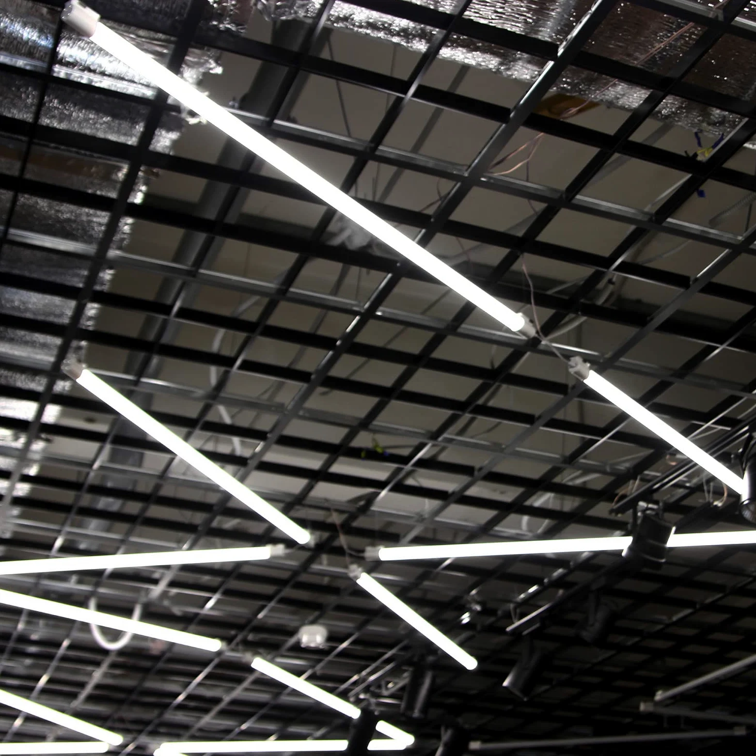 Eurocali Tubo LED T8 22W 150cm Alta Luminosità 3300 lumen Fascio Luminoso 320° - Bianco Naturale 4000K - Sostituzione Neon - Pacco da 2
