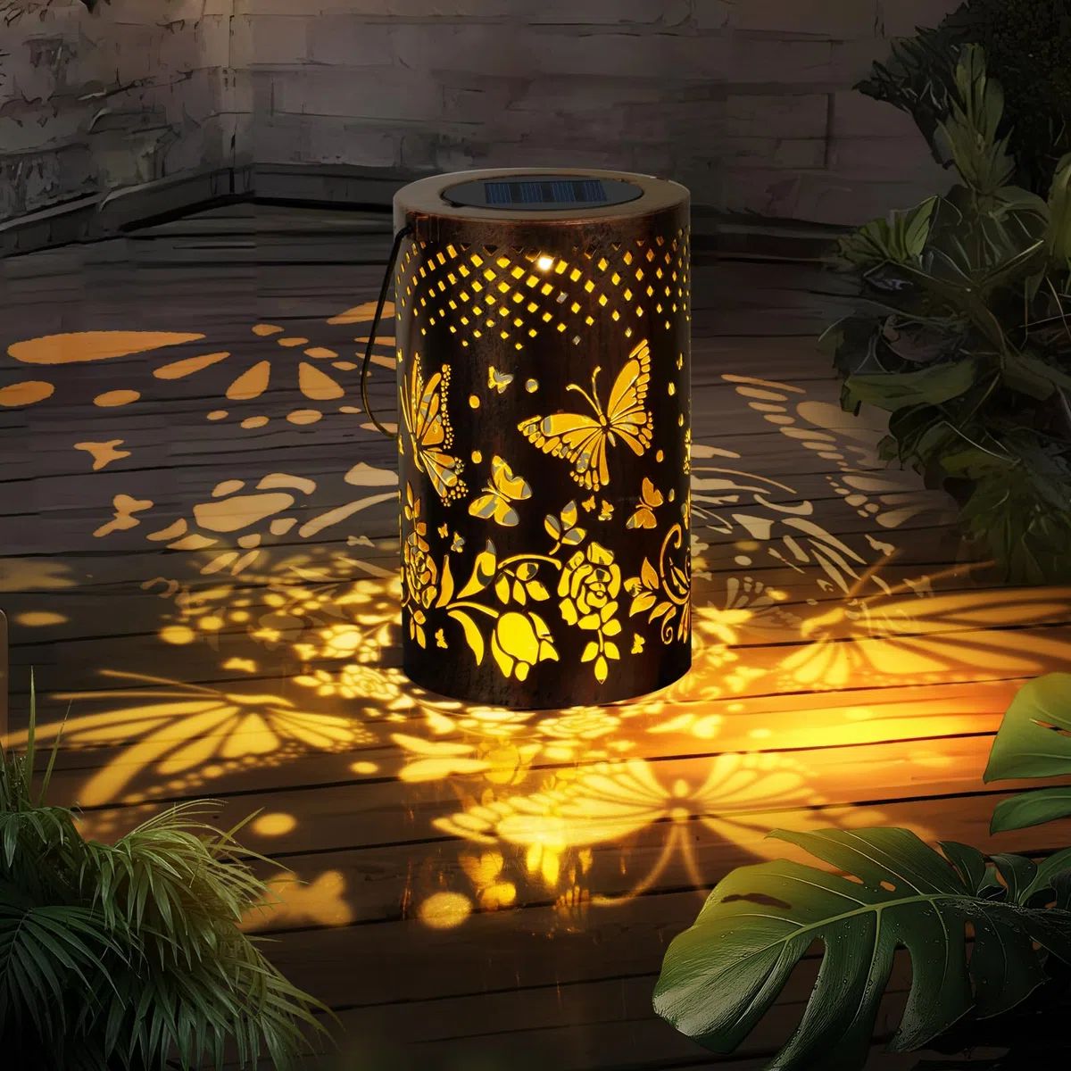 Qoosea Lanterne Solari da Esterno Farfalla Decorative LED Luci da Giardino in Metallo con Ganci IP65 Impermeabile Lanterna Solare Lampade Solari da Giardino Decorazioni