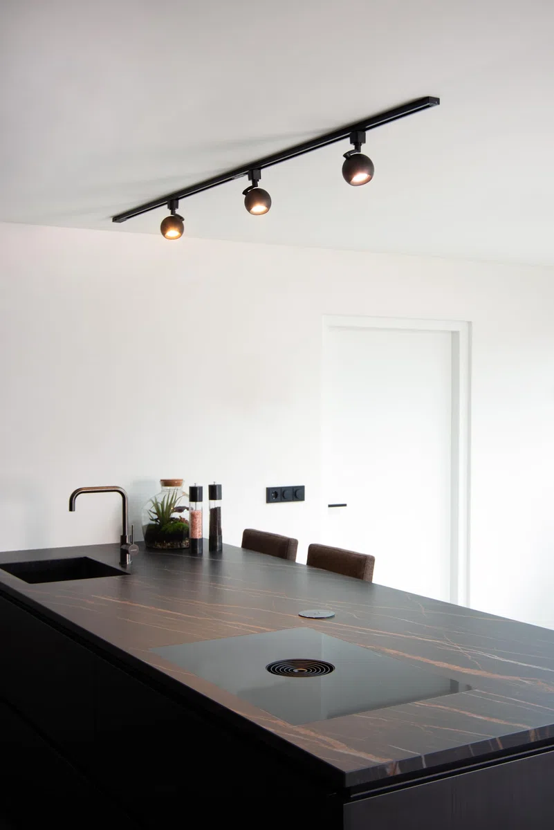 LUCIDE Track FAVORI Trackspot - Sistema ferroviario monofase/Illuminazione a guida di alimentazione - 1 x GU10 - Nero (Estensione)