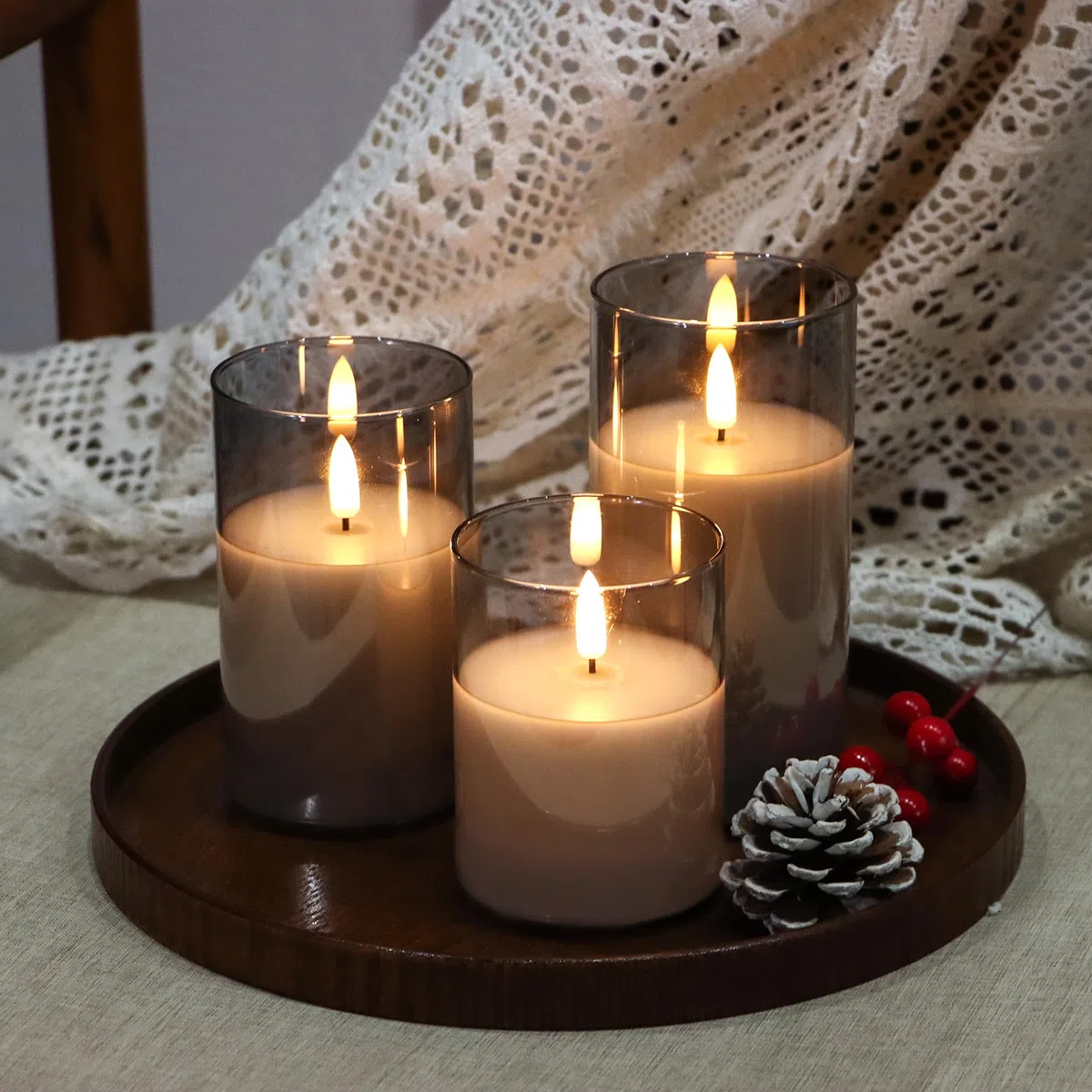 FREEPOWER Set di 3 candele a LED in vetro grigio con telecomando e timer, luce bianca calda tremolante, ricaricabili tramite cavo USB, senza fiamma, cera vera, Ø 7,5 x 10/12,5/15 cm