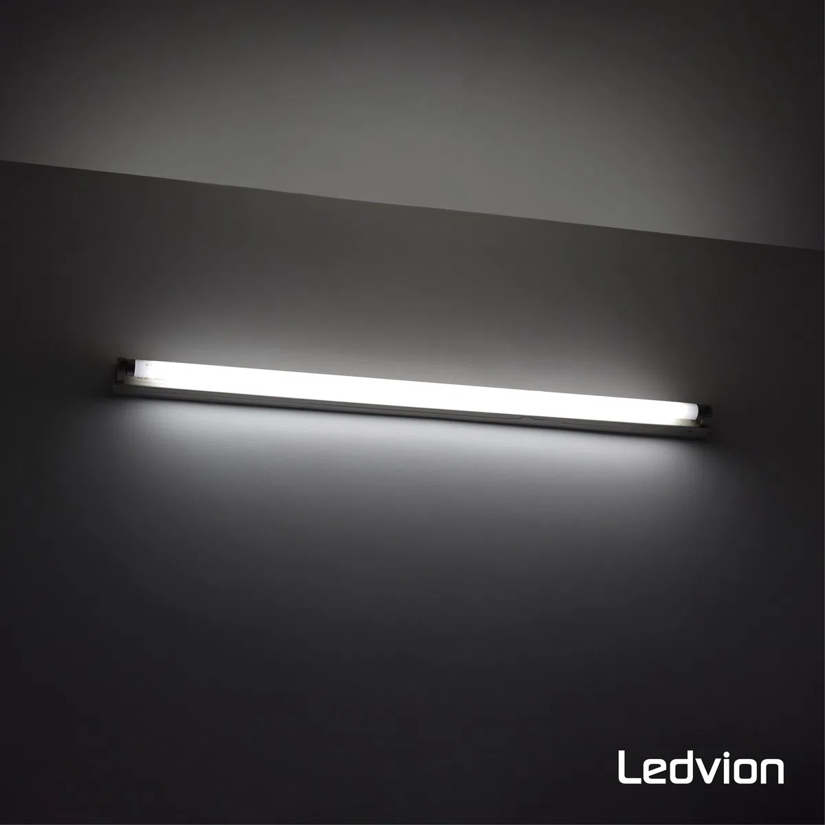 Ledvion - Tubo LED TL, 150CM, 28W, 6500K, 185lm/W, Classe Energetica B, Incl. Starter LED