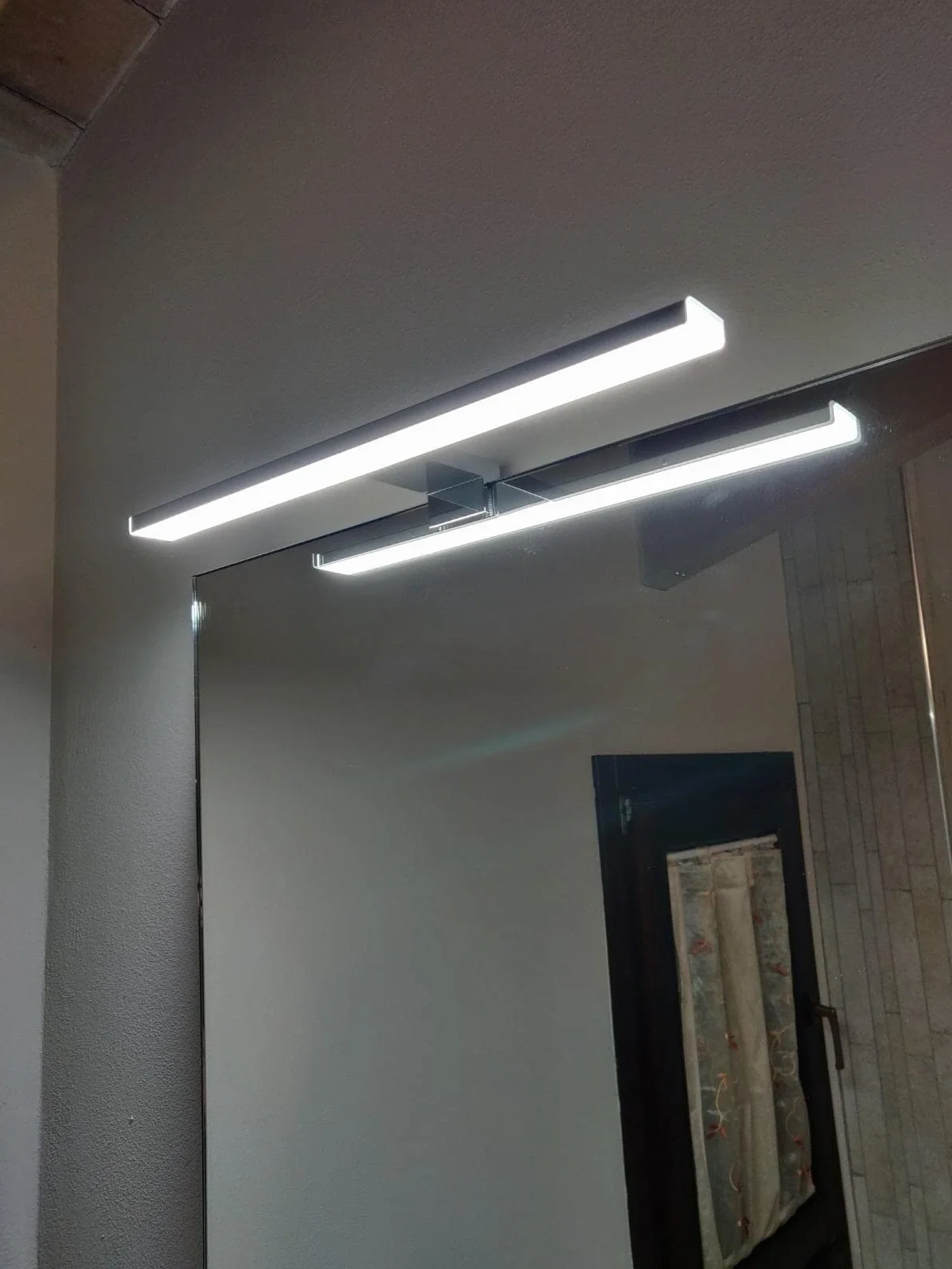 Lampada da Specchio a LED per Bagno,10W,820LM,40cm,Bianco Neutro,4000K,Montaggio 3 in 1,IP44,230V,400mm,Senza Tremolio,Lampada da Specchio per Armadio da Bagno