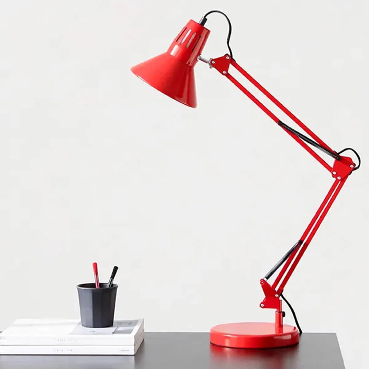 Voltix Lampada da Scrivania Grande, Lampada da Tavolo E27 LED, Luce da Scrivania con Braccio Oscillante Lungo per Casa o Ufficio (Rosso)