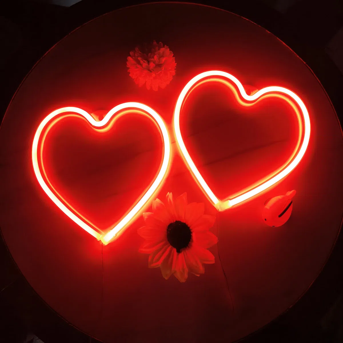 Segno del Heart Led 2 pezzi,Lampada al neon a forma di cuore d'amore di San Valentino alimentata a batteria per Matrimonio Decorazione della parete della stanza delle donne della ragazza(Rossa)