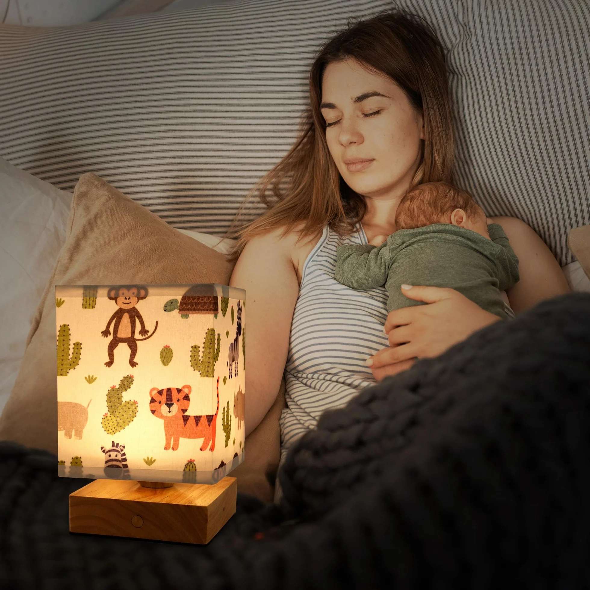 Wetry Lampada da Comodino Bambini con Paralume Luce Notturna Neonati Regolabile Intensità Lucina Notte Ragazzi Ricaricabile Regalo Compleanno Ragazze
