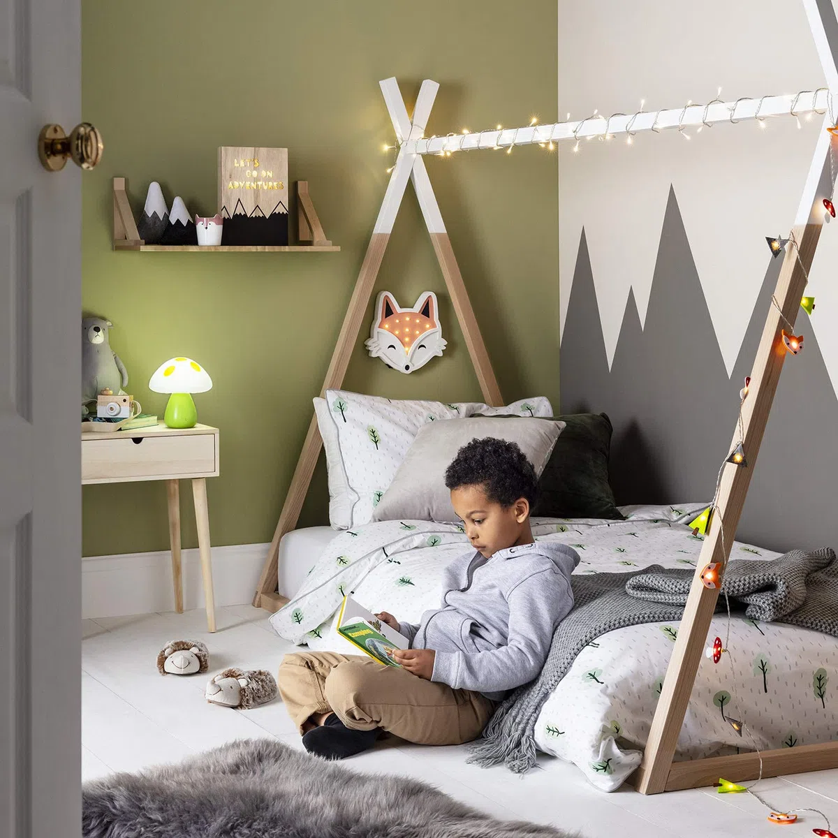 Lights4fun - Lampada a Muro di Legno per Bambini a Forma di Volpe con 10 LED Bianco Caldo a Pile