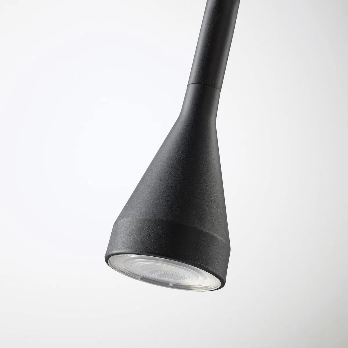 Ikea Navlinge 304.498.85 - Faretto a LED con morsetto, colore: Nero